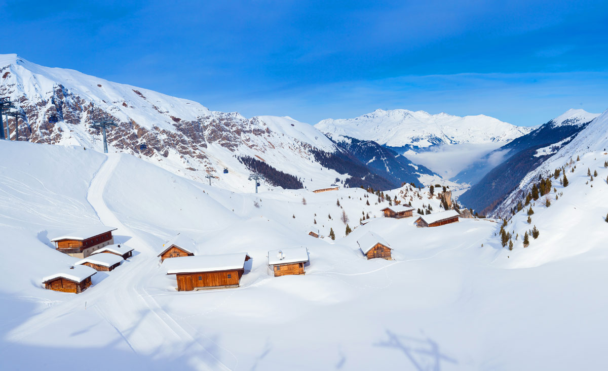 Chalets im Skigebiet