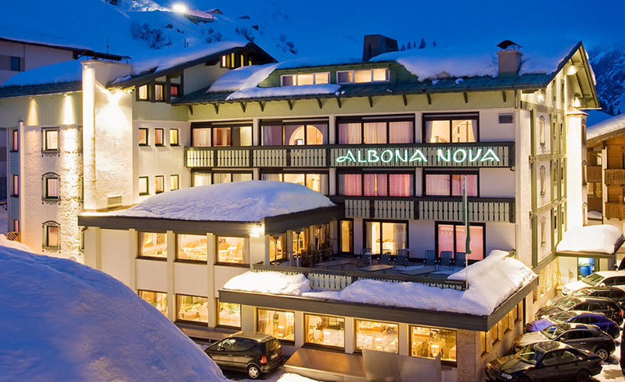 Luxusurlaub am Arlberg und Skiurlaub in Lech Zürs im 4 Sterne Superior Hotel Albona Nova.